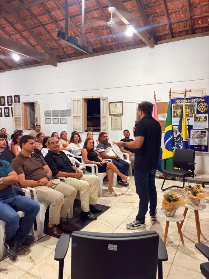 Caravana do Saber promove palestra em Marataízes 